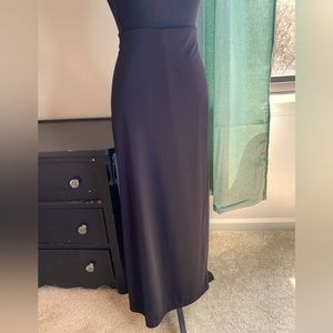Adamo, Classic long black skirt a closet staple! Size XL